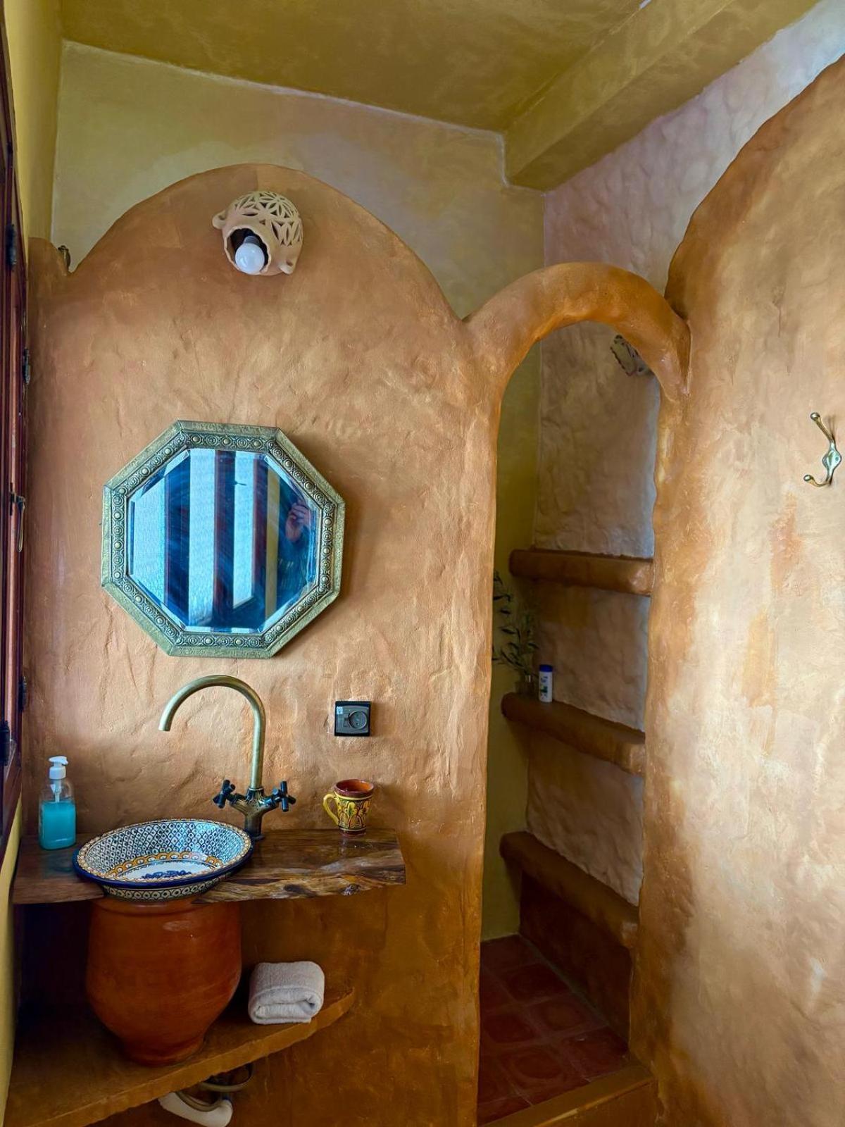 Hajrienne Guest House Tanca Oda fotoğraf